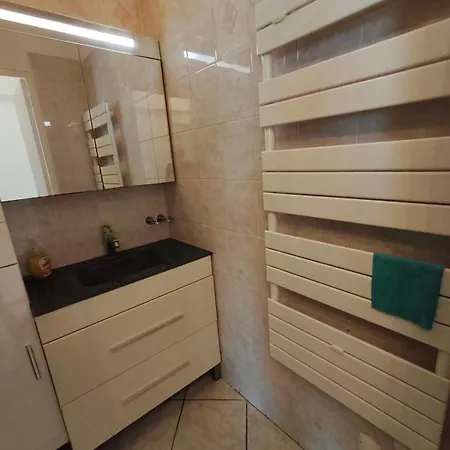 De 60m2 *
